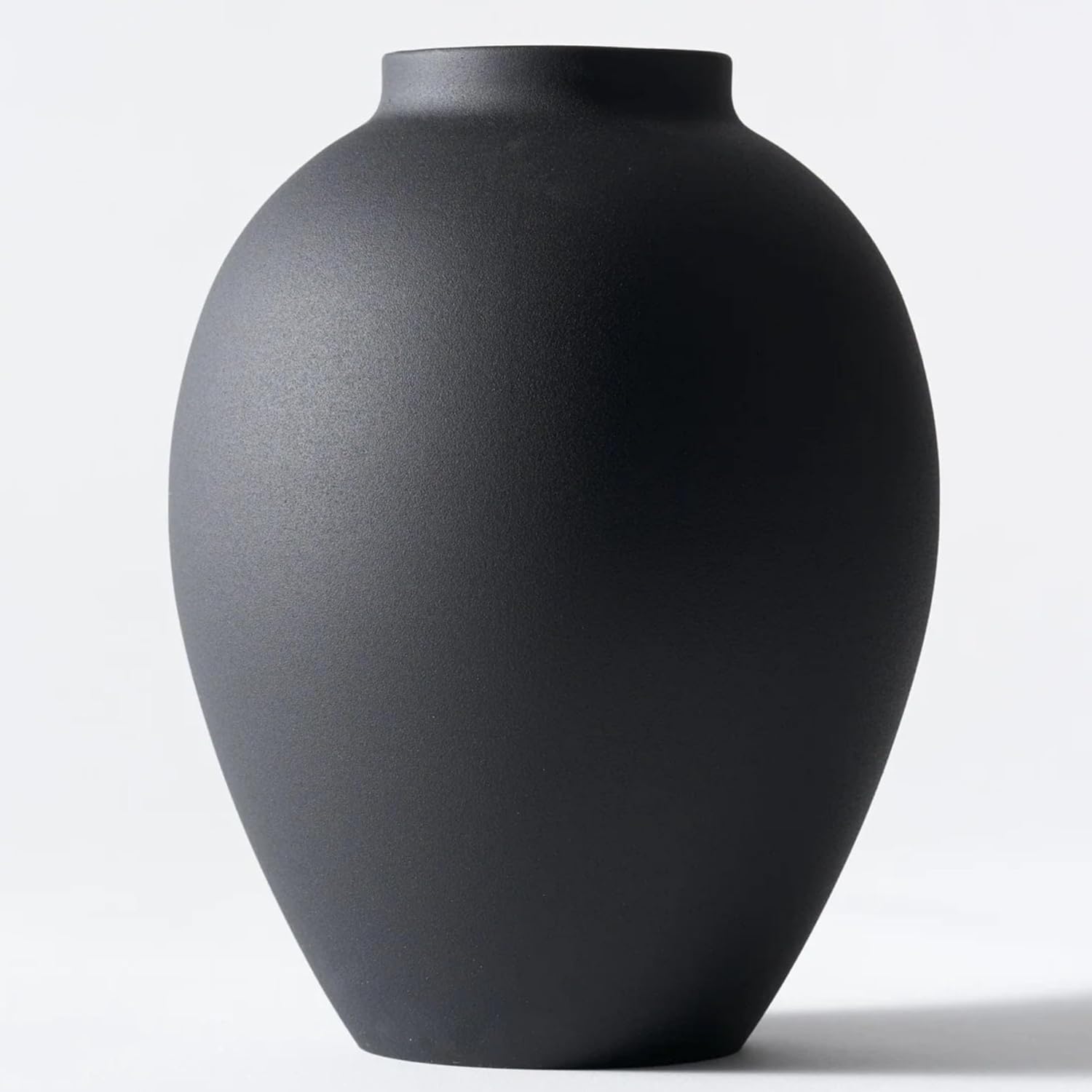 SilkSerenade Black Matte Iron Flower Vase, Large – Farmhouse & Wabi-Sabi Style Centerpiece for Bedroom, Kitchen, Living Room Table Decor