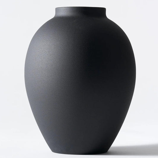 SilkSerenade Black Matte Iron Flower Vase, Large – Farmhouse & Wabi-Sabi Style Centerpiece for Bedroom, Kitchen, Living Room Table Decor